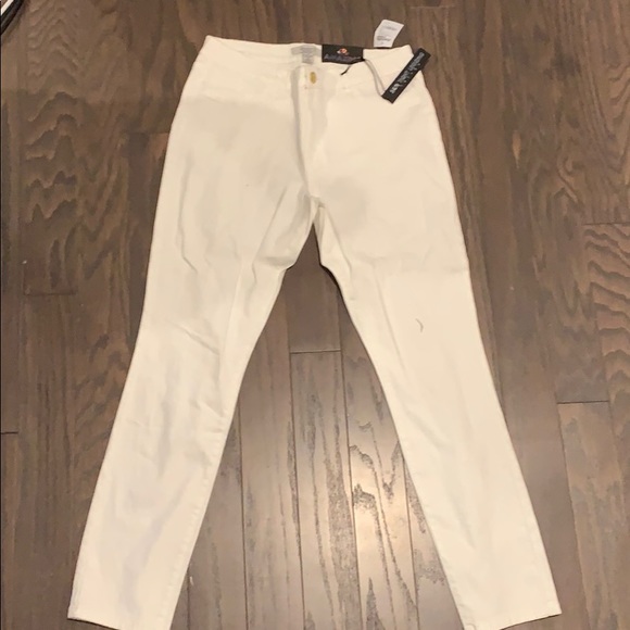 Pants - Picture 2 of 3